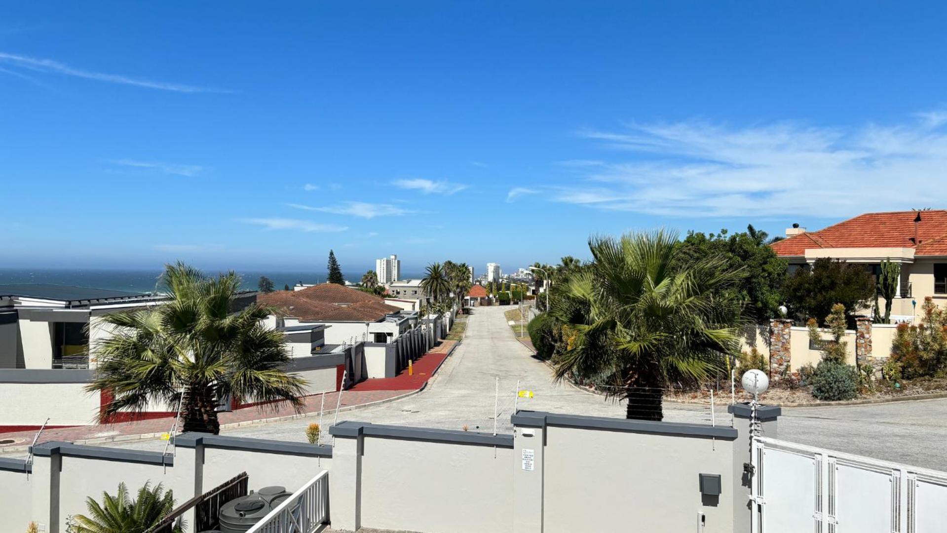 Sir Roys At The Sea Bed & Breakfast Port Elizabeth Exterior photo